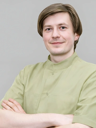 Сугак Павел Вячеславович — Массажист, Клиника Листва