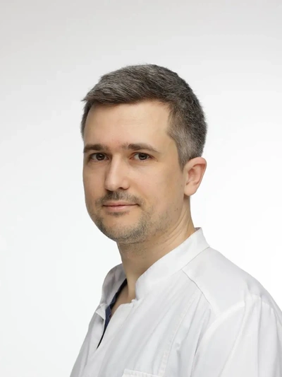 Мамонтов Олег Юрьевич — Онколог / Кандидат медицинских наук, Клиника Листва
